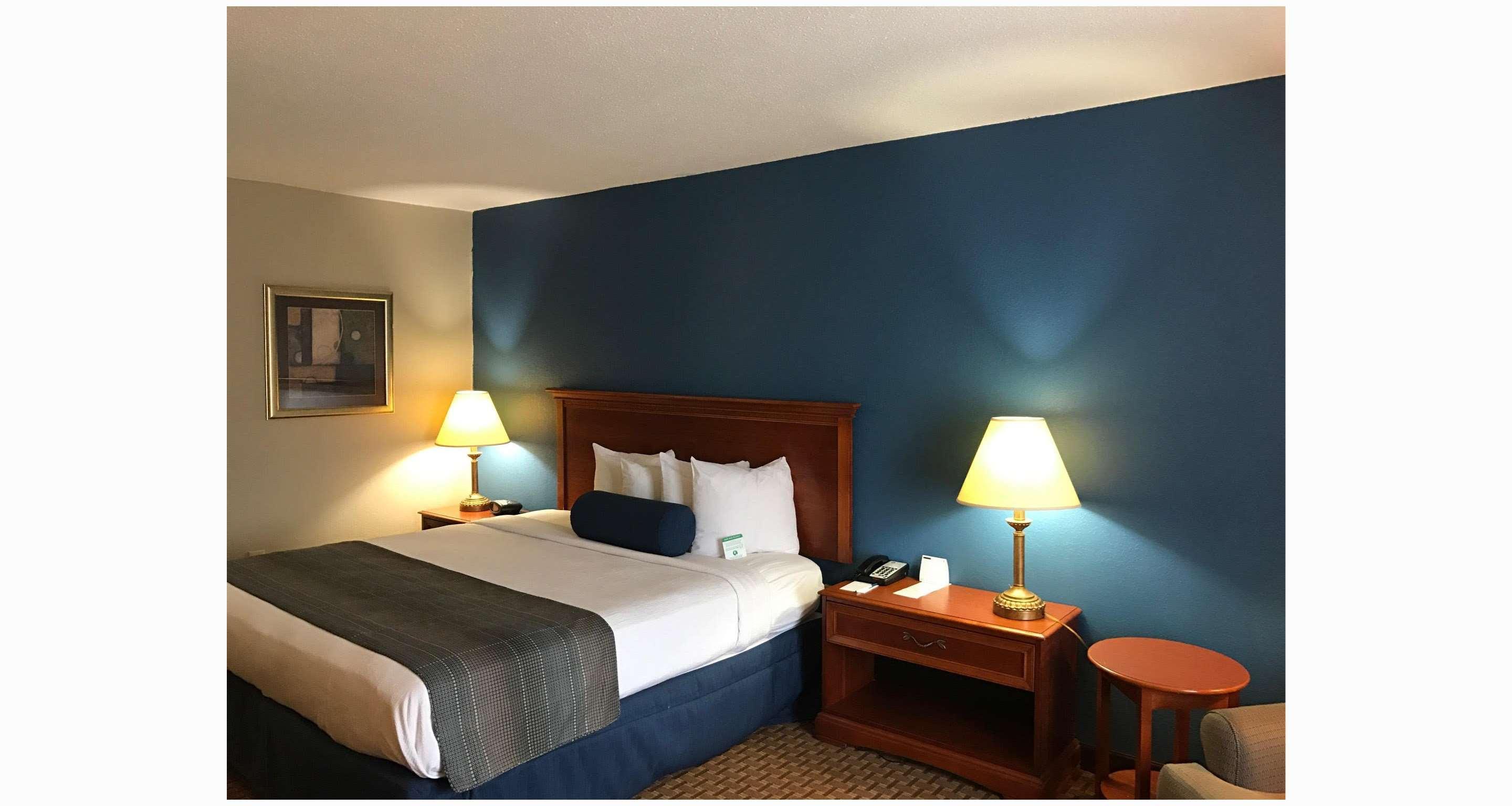 Best Western Plus Cary - Nc State Εξωτερικό φωτογραφία